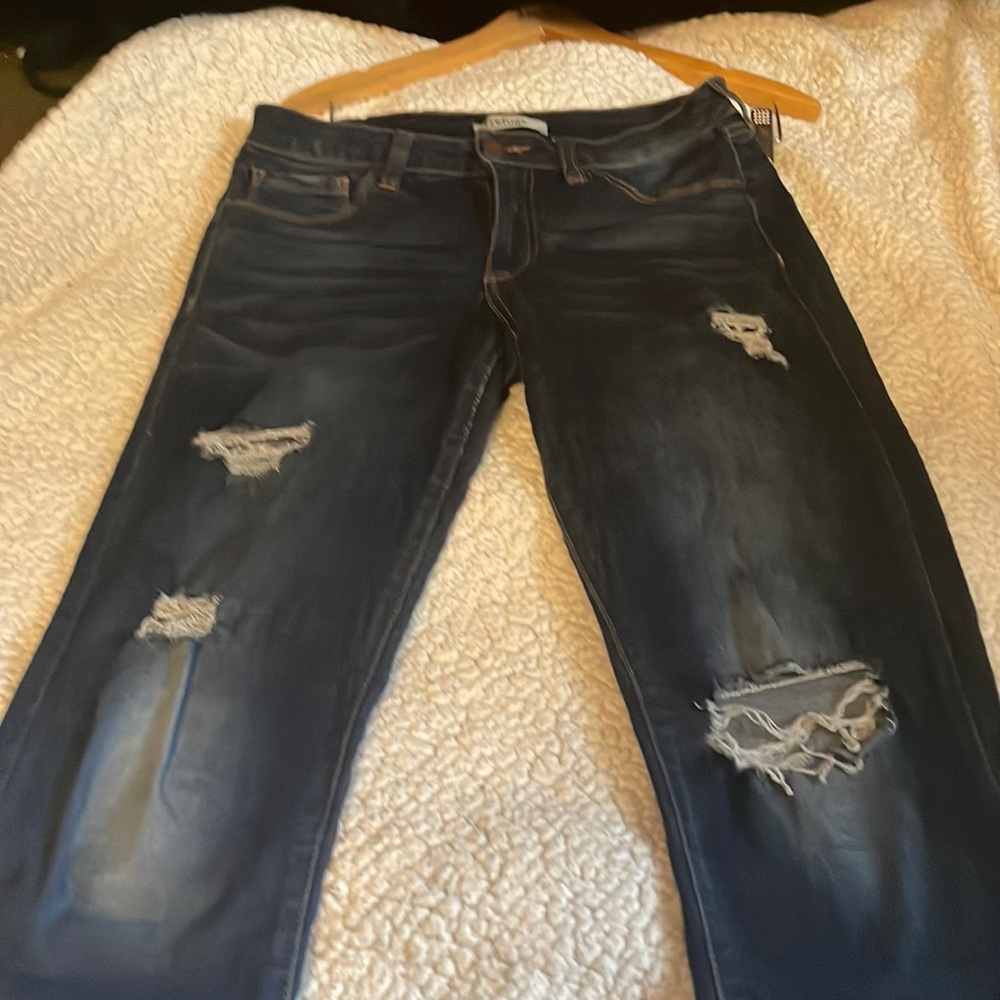 Refuge ankle Jeggings size 6. Slightly distressed.
